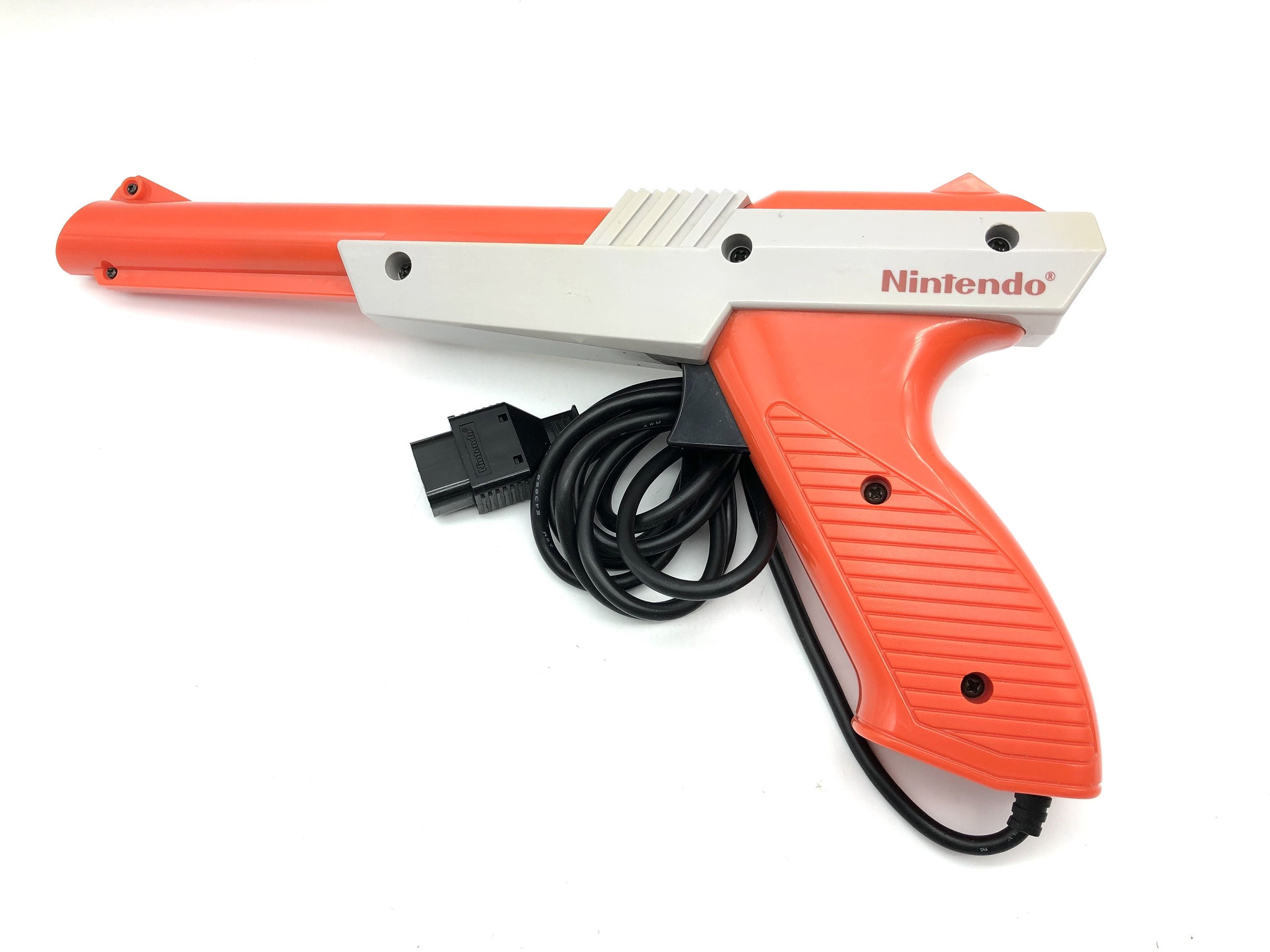 NES Zapper | RetroGamer.ae
