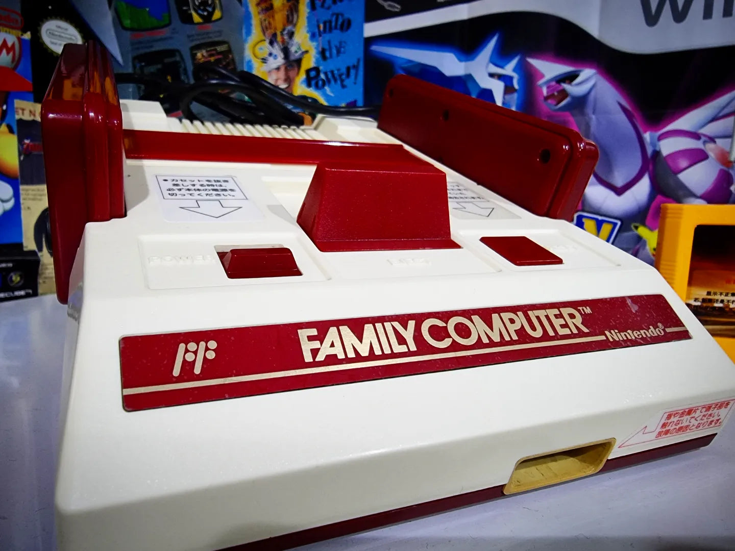 NINTENDO FAMICOM with AV Mod
